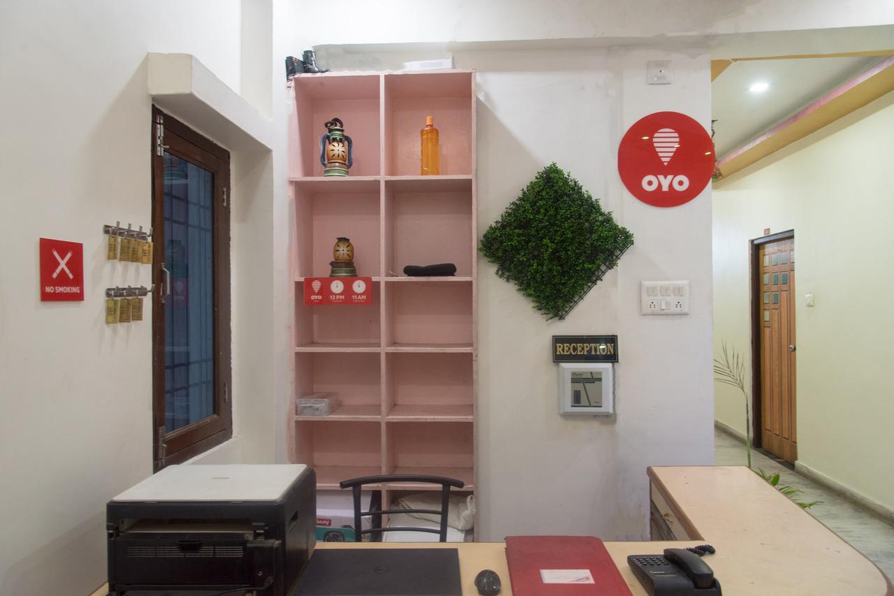 Oyo 11743 Hotel Shree Krishna Udaipur Exteriör bild